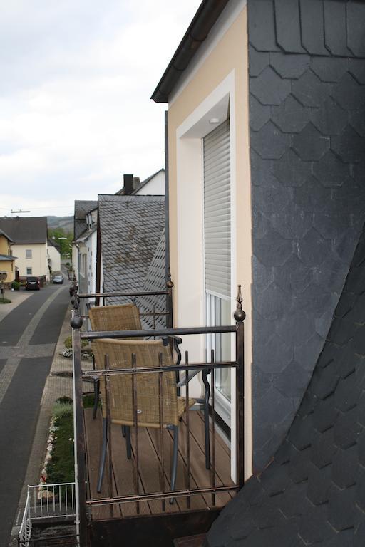 ホテル Weingut Goeres ブリーデル 部屋 写真